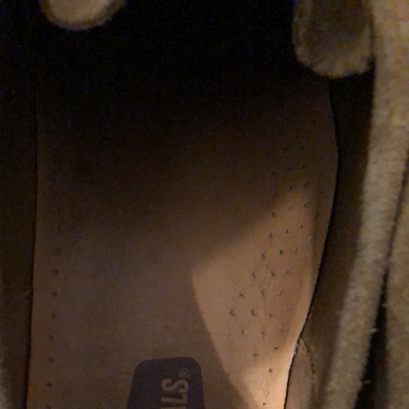 Shoes - Picture 5 of 6